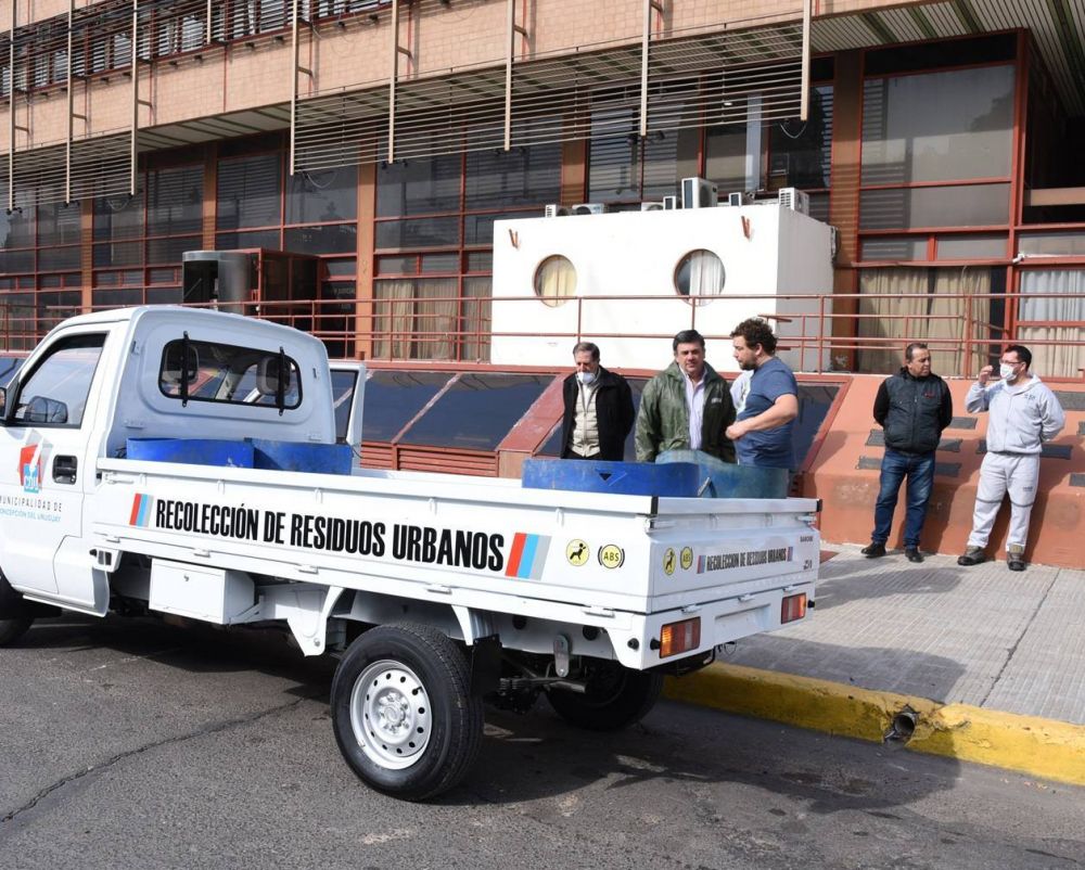 El Municipio de Concepcin del Uruguay adquiri un nuevo camin para el rea de recoleccin de residuos
