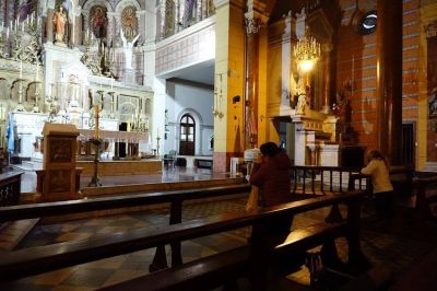 Sin agua bendita, una persona por banco y de 9 a 16: c�mo es el protocolo para abrir las iglesias