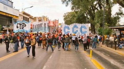 Movimiento sociales insisten en su reclamo al Gobierno por la lucha contra el coronavirus