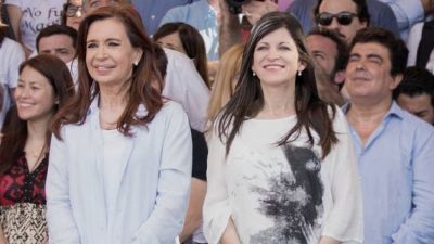 Vallejos explic� c�mo ser�a el proyecto para que el Estado se quede con una participaci�n en las empresas a las que asiste por la pandemia