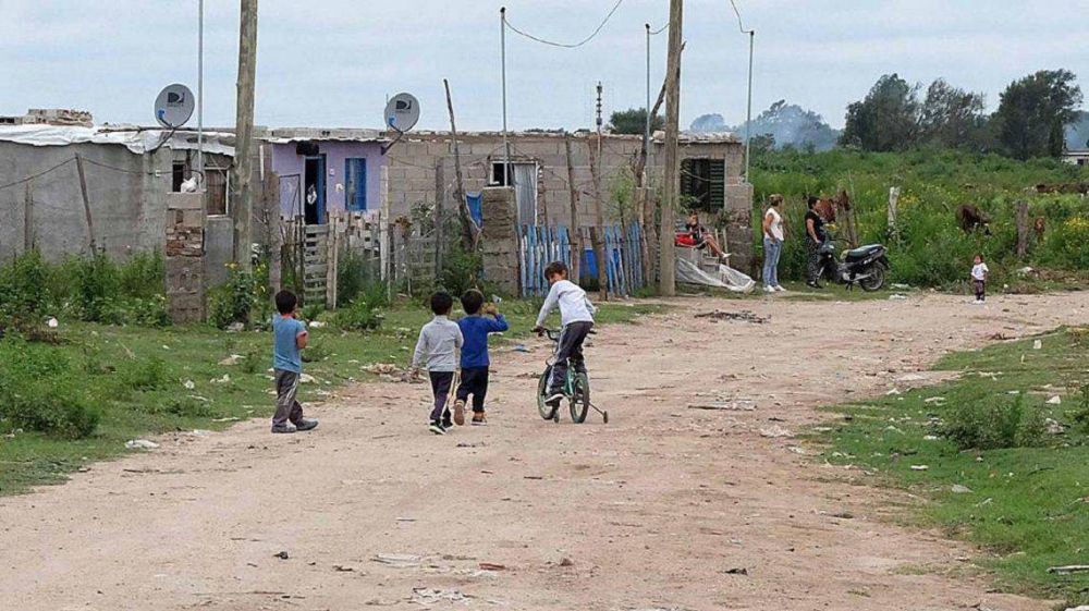 Por la pandemia, 700 mil nios y adolescentes argentinos caern en la pobreza