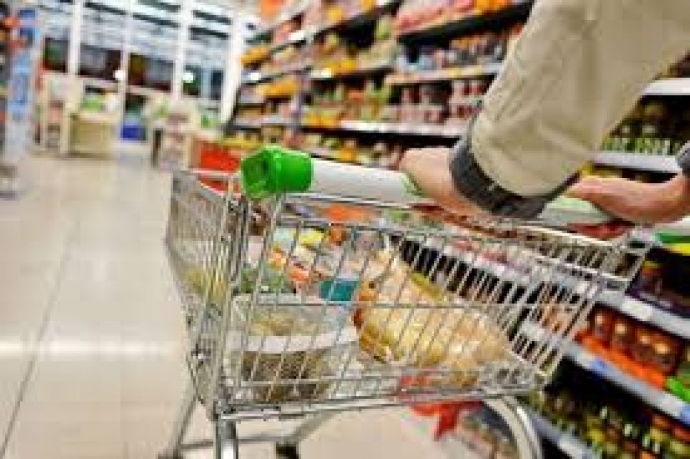 Las ventas en los supermercados aumentaron 10,7% en marzo, en el inicio de la cuarentena