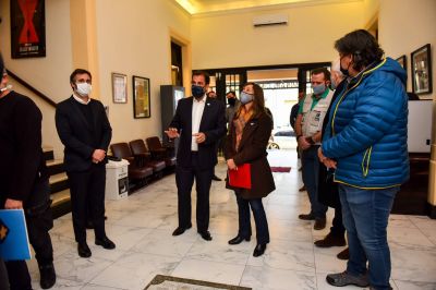 Regi�n Norte 2: Ariel Sujarchuk encabez� la apertura de una capacitaci�n sobre seguridad y salud junto a la ministra Sabina Frederic
