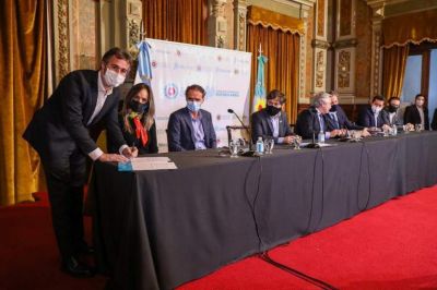Junto a Fern�ndez y Kicillof, Ach�val firm� un convenio para realizar obras y generar trabajo en Pilar