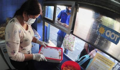 �Desde el inicio de la pandemia se distribuyeron 11 toneladas de alimentos�