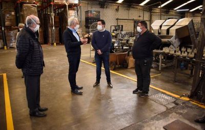 Nardini visit� industrias que est�n operando en Malvinas Argentinas
