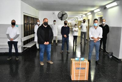 El Hospital de Baradero recibi� un ec�grafo port�til y dos ox�metros