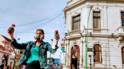 Contaminaci�n en Ensenada: En la puerta del municipio, denunciaron �complicidad� entre Secco y COPETRO