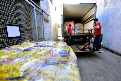Una donación del Puerto La Plata fue destinada a comedores comunitarios platenses