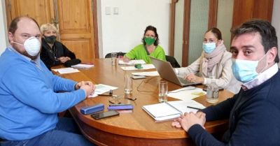 Viedma: ATE R�o Negro acord� el blanqueo de $4000 para municipales