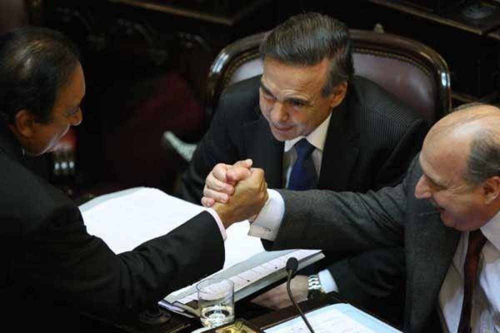 El kirchnerismo logr� aprobar en general la nueva ley de medios