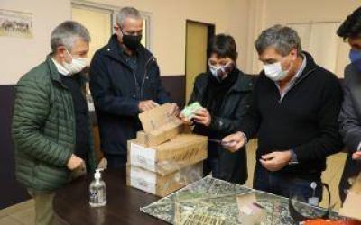 Cuarentena total: Vecinos de Villa Azul recibir�n tarjetas telef�nicas