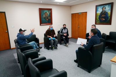 Fernando Gray mantuvo reuniones con comerciantes