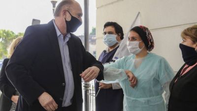 Con una poblaci�n similar, Santa Fe tiene siete veces menos muertos que Uruguay