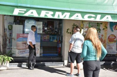 Aumentan las consultas en farmacias por medicamentos en estudio para tratar Covid-19