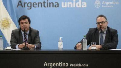 Crece puja entre albertistas y K por la estrategia laboral