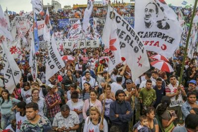 La polémica propuesta para salir de la crisis que 103 movimientos sociales le entregaron a Alberto Fernández