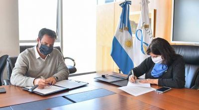 Sujarchuk firm� un acuerdo de cooperaci�n mutua entre el Municipio y el Conicet