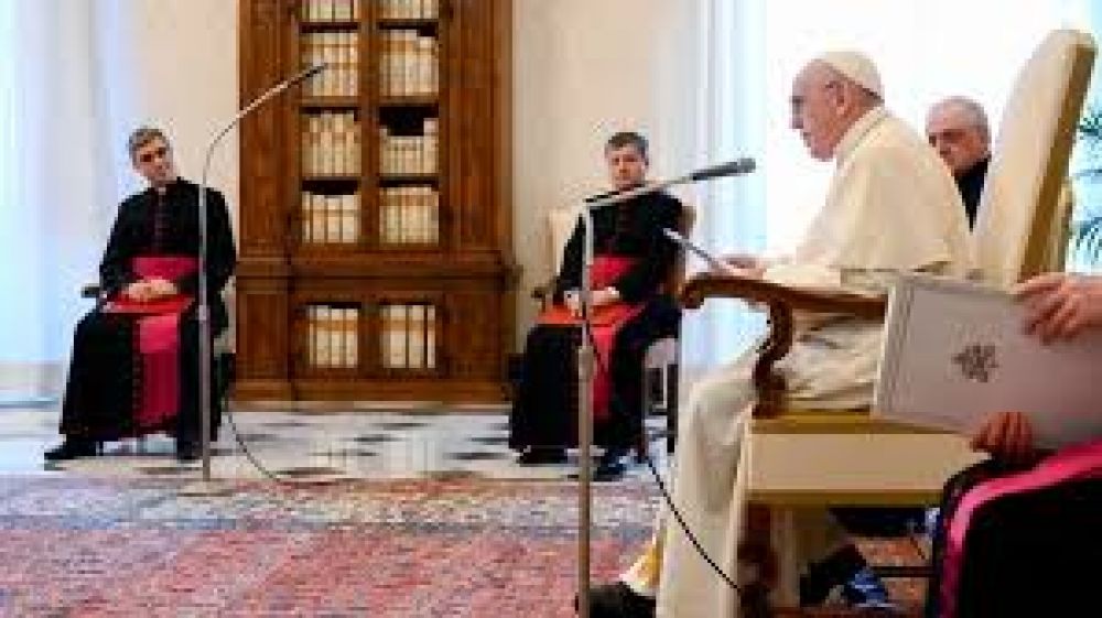 El Papa en la catequesis: como Abrah�n, aprendamos a rezar con fe