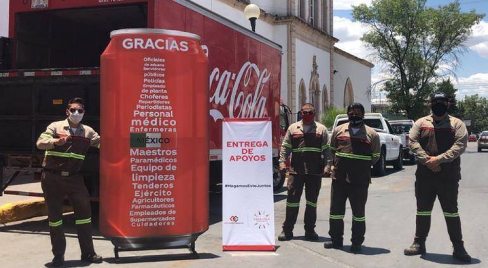Trabajadores de Coca-cola dieron insumos a estudiantes de enfermera