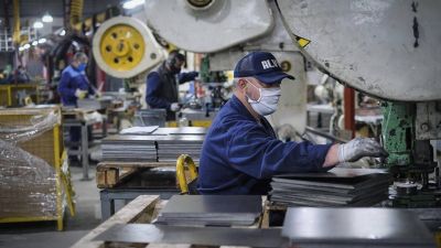 Se�alan que las expectativas industriales tocaron piso en abril y mejoraron en mayo