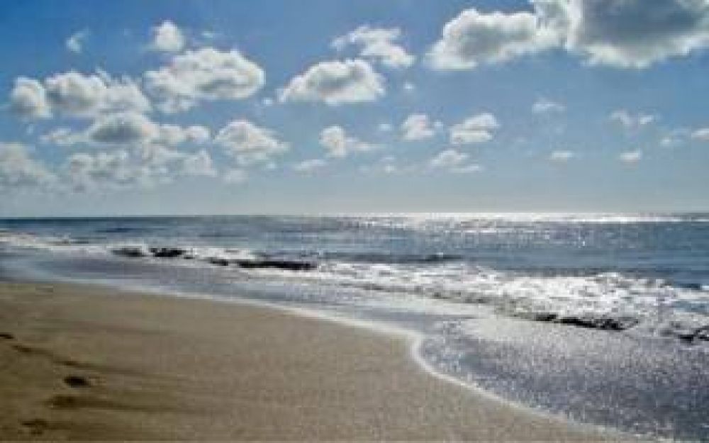 Flexibilizacin en Gesell: Intendente anunci el regreso de la playa y la pesca