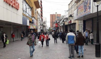 Malestar en el Centro de Empleados de Comercio por la ampliaci�n del horario sin consulta