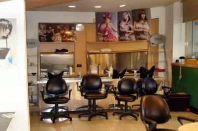 La Ciudad eval�a la apertura de peluquer�as y restaurantes