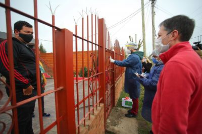 Fernando Gray, en operativo detectar en el Barrio Los Pinos
