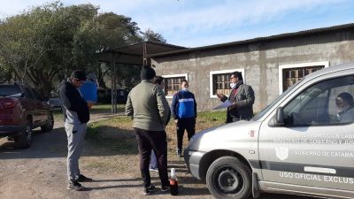 Reclamo de trabajadores de �Aguas Piedra Blanca�