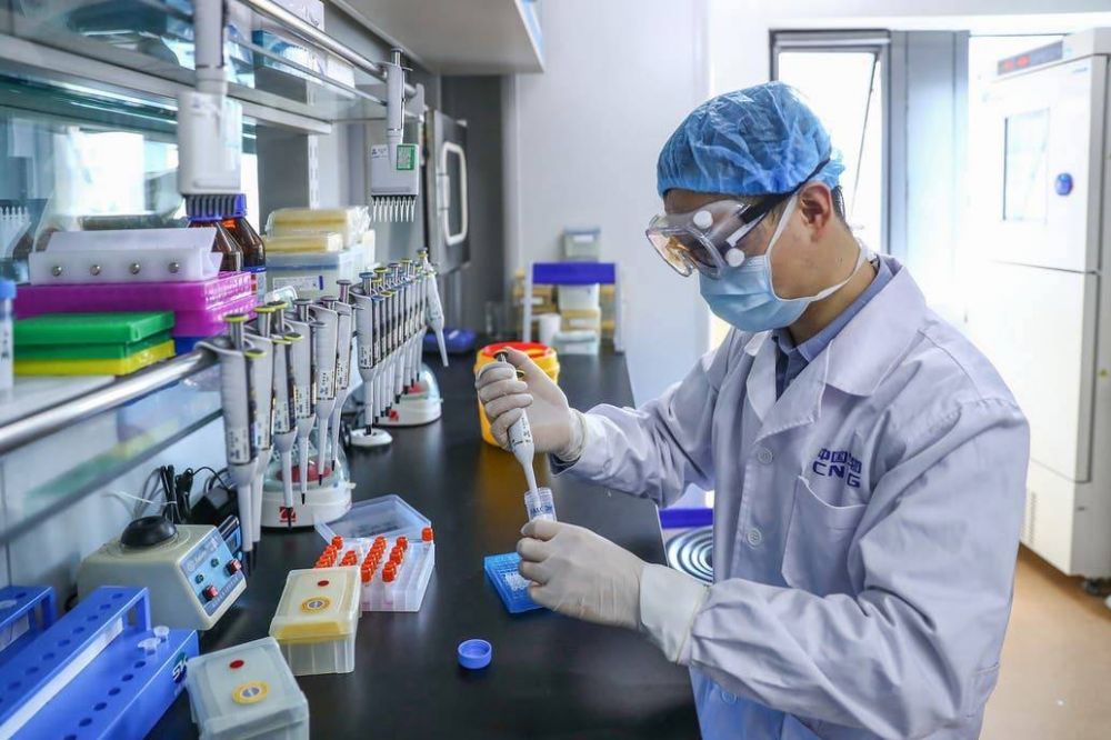 La buena noticia que inquieta a los desarrolladores de vacunas contra el Covid-19
