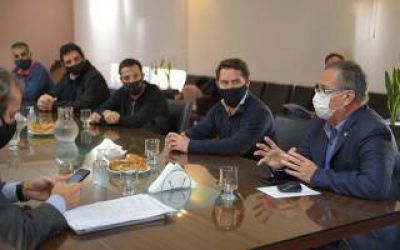 Ituzaing�: Descalzo present� programa de asistencia a pymes y monotributistas
