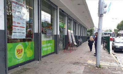 Coronavirus: tres casos positivos en el supermercado VEA de Merlo