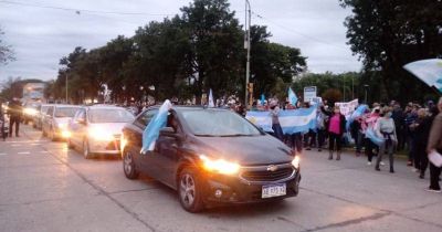 Trabajadores de Vicent�n recordaron que quienes marcharon por los empresarios no los apoyaron cuando los desped�an