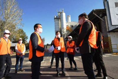 Watson y el ministro de Producci�n visitaron empresas varelenses