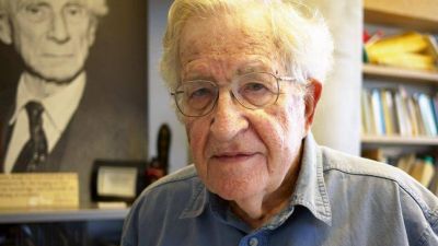 Noam Chomsky propone una salida ecológica a la pandemia