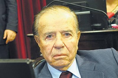 Carlos Menem internado en terapia intensiva por una neumon�a