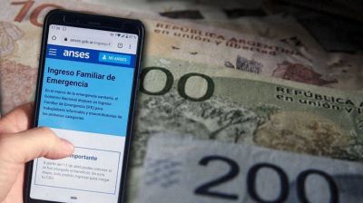 Eval�an otorgar un tercer pago del Ingreso Familiar de Emergencia