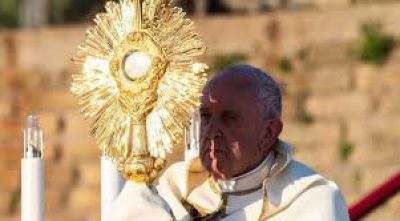Corpus Christi 2020: El Papa afirma que �no podemos prescindir de la Eucarist�a�