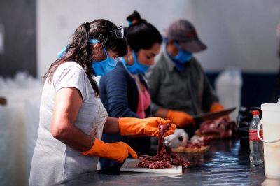 Los comedores barriales entregan m�s de 33 mil viandas por semana