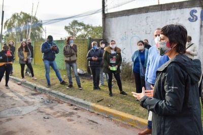 Mayra Mendoza encabez� un nuevo operativo DETeCTAR+Cuidarnos en Bernal Oeste