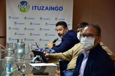 Gustavo Men�ndez ratific� su apoyo hacia Kicillof en caso de que decida volver a fase 1