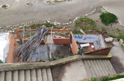 Los vecinos de Acantilados reclaman medidas por los derrumbes en los accesos p�blicos