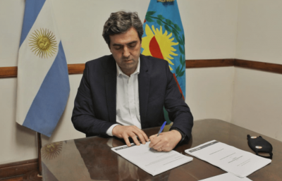 Anuncian la construcci�n de la red de agua potable en Pueblo Nuevo