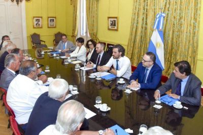 El Gobierno re�ne a empresarios y gremios para revisar el ATP