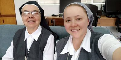 �Sor Selfie� y sus compa�eras monjas, la sensaci�n en Tik Tok