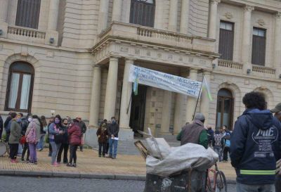 Cartoneros exigieron informaci�n sobre la gesti�n de residuos municipal e insistieron en un plan integral