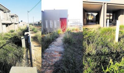 Decenas de casas del PROCREAR abandonadas en Itaemb� Guaz�