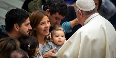 El Papa lanza renovada catequesis contra teor�a gender, valorando mujeres-catequistas