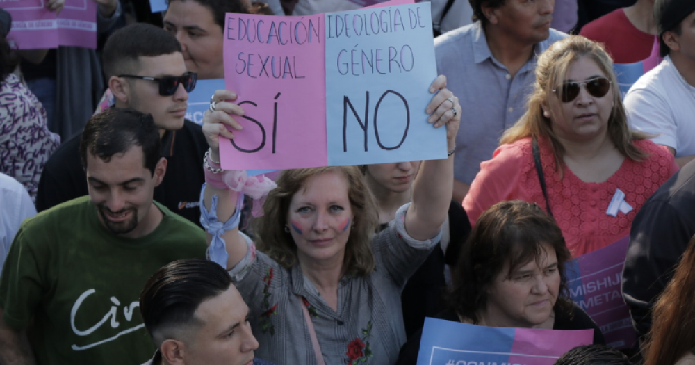 Nuevo Directorio para la Catequesis: Rechaza la ideolog�a de g�nero, pero �sin juzgar�